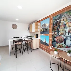 Precioso En Con Parqueadero Gratis Laure Apartamento Medellín
